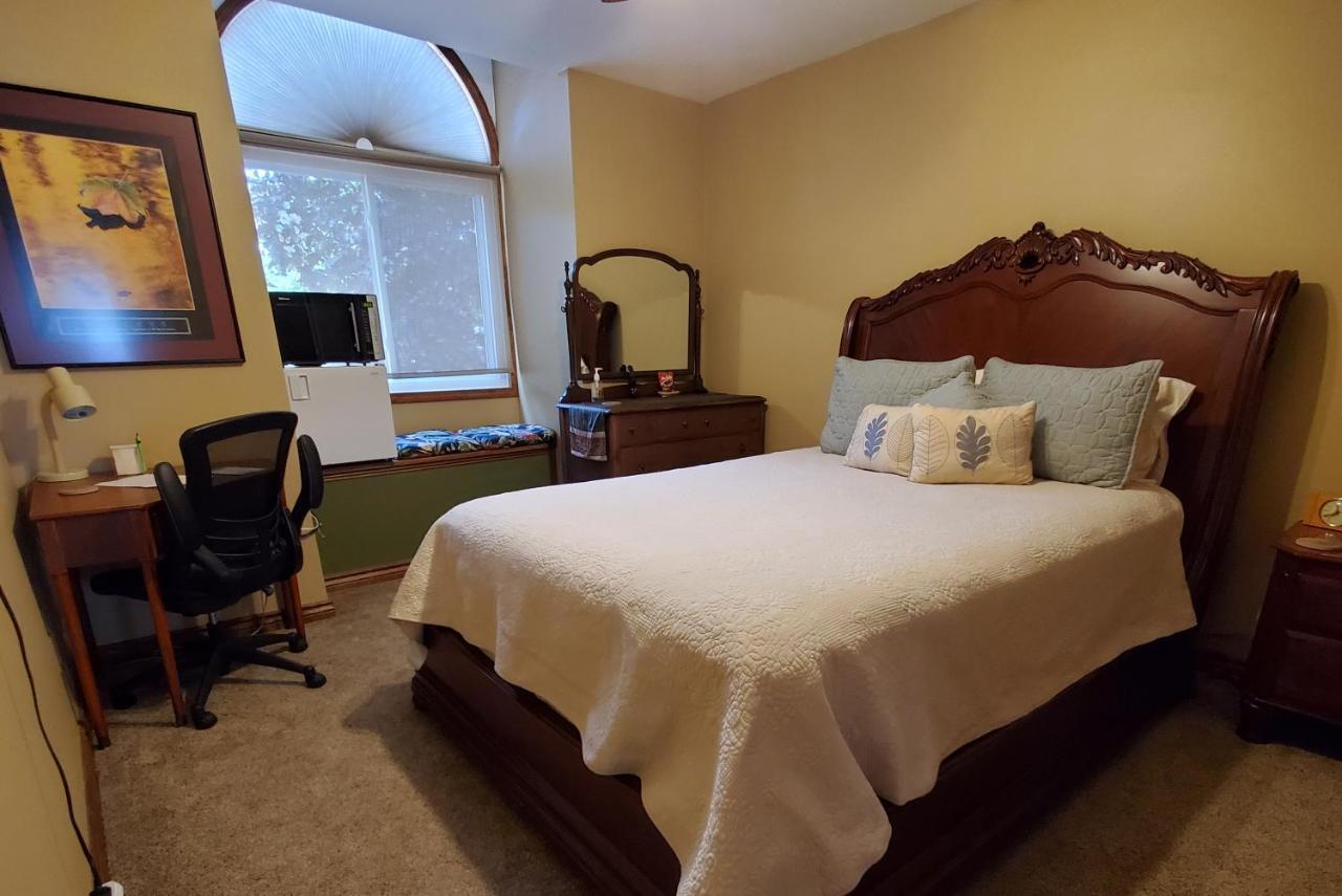 Апартаменты Hampton House Clinton Township Экстерьер фото